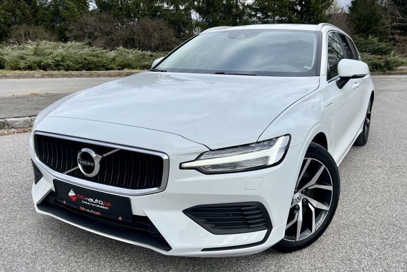 Volvo V60 T6 Recharge 340PS AT8 AWD MOMENTUM 