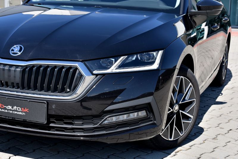 Škoda Octavia Combi 2.0 TDI DSG VIRTUAL MATRIX NAVI ACC mod2021 