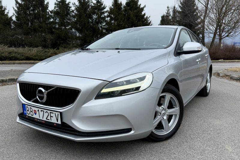 Volvo V40 T2 1.5L ECO 122k Momentum Geartronic 