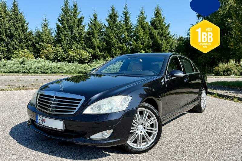 Mercedes S trieda S 500 4MATIC 1. maj SR 